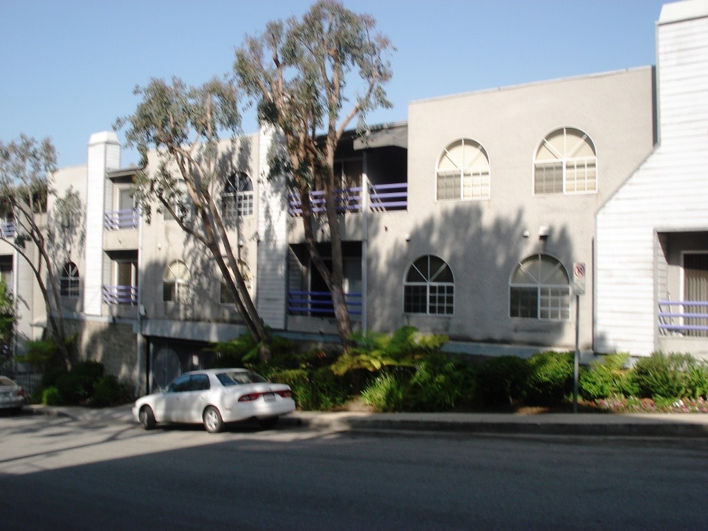 Building Photo - 1617 Calle Vaquero