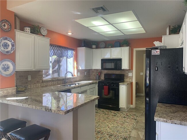 Building Photo - 2924 Crown Ridge Dr