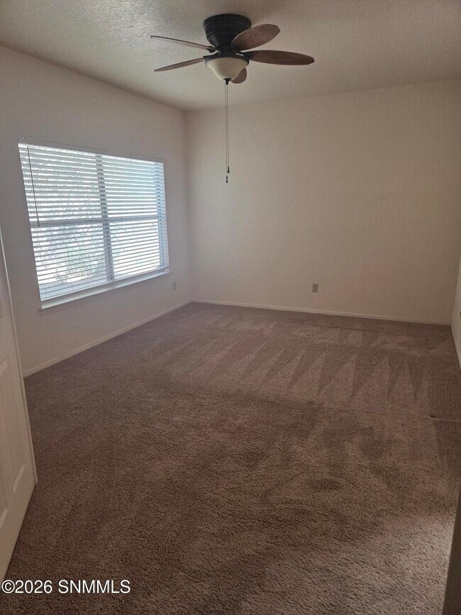 Building Photo - 3113 Las Placitas Rd