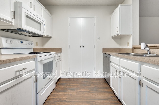 Building Photo - 234 S Pipeline Rd W