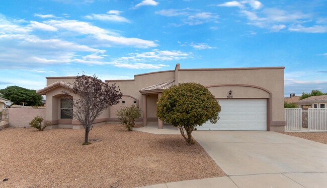 Building Photo - 608 Cactus Creek Pl
