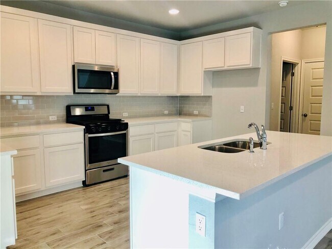 Building Photo - 1323 Ambler Dr