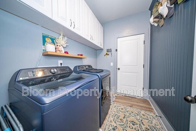 Building Photo - 5008 Cedar Brush Ct