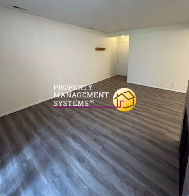 Building Photo - 2 Bedroom Sugarhouse Condo