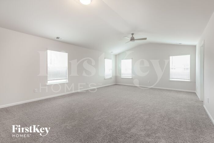 Building Photo - 600 Okame Ct