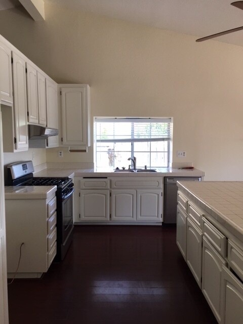 Building Photo - Coming Soon.....Oceanside Cul-de-Sac Charmer