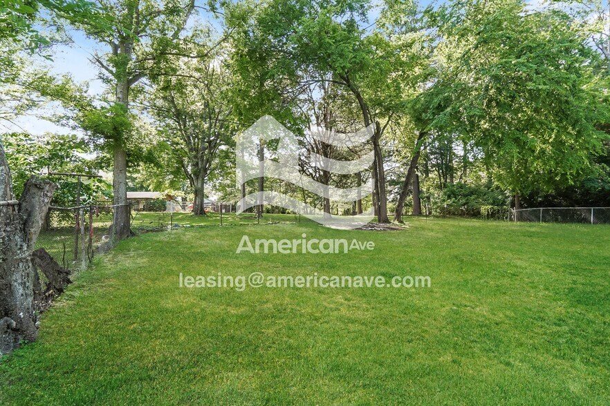 Building Photo - 105 Livingston Ct