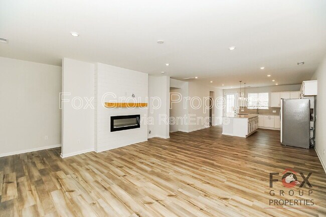 Building Photo - 7109 Brookview Ln