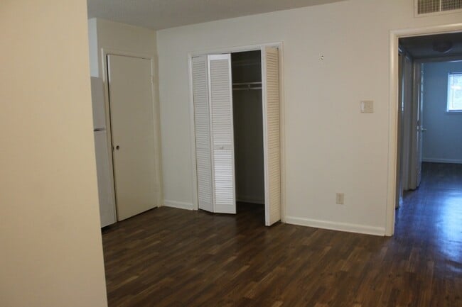 Primary Photo - 7700 Indian Trail