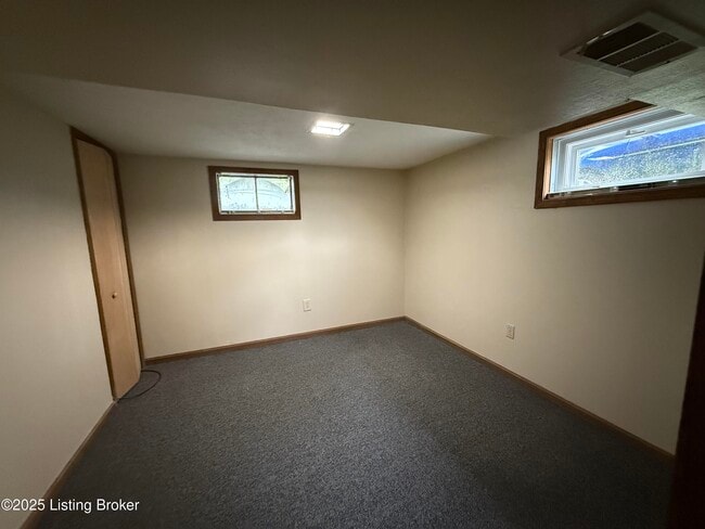 Building Photo - 6803 Taffy Ann Dr