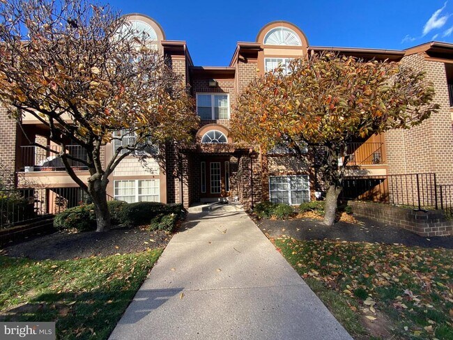 Building Photo - 2109 Woodbox Ln