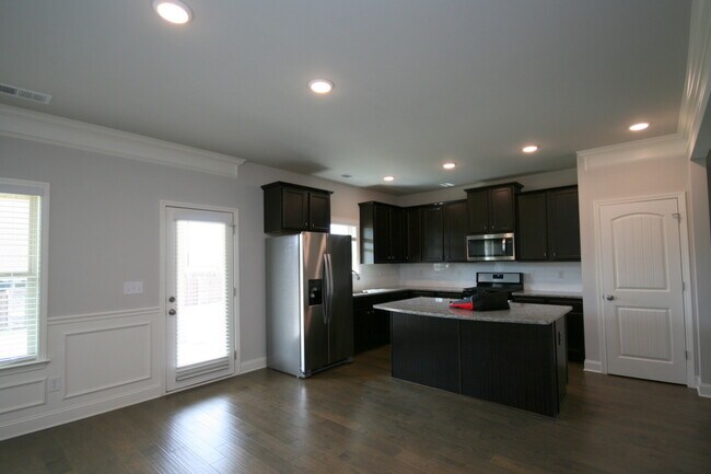 Building Photo - 7921 Gabriela Dr NW