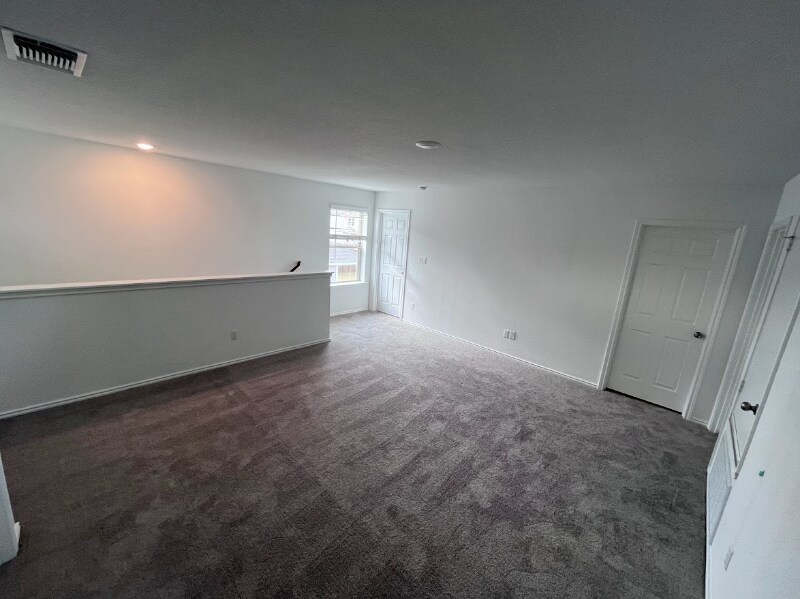 Building Photo - 133 Fiery Skipper Ln