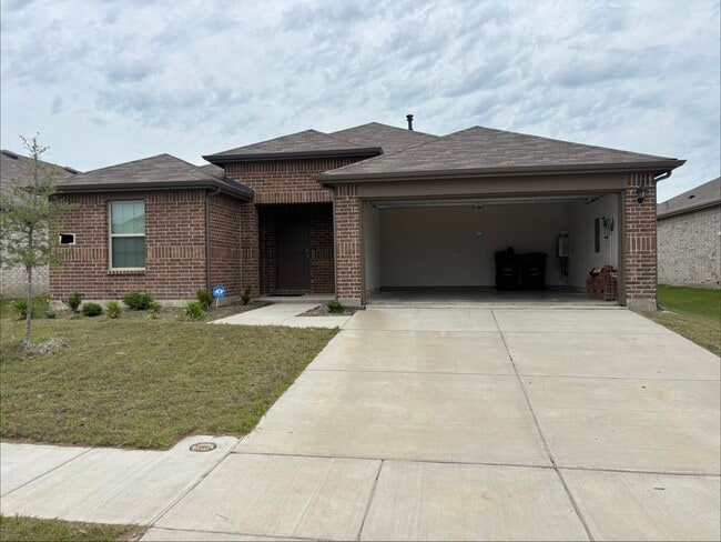 Building Photo - 2551 Quiet Oak Ln