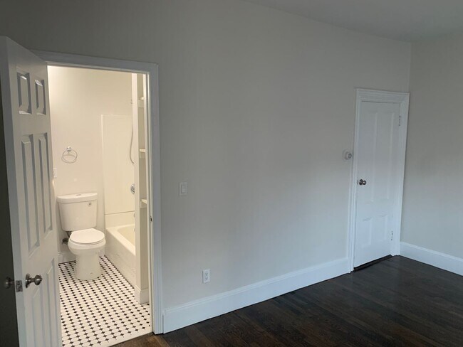 Building Photo - 38 Summer St