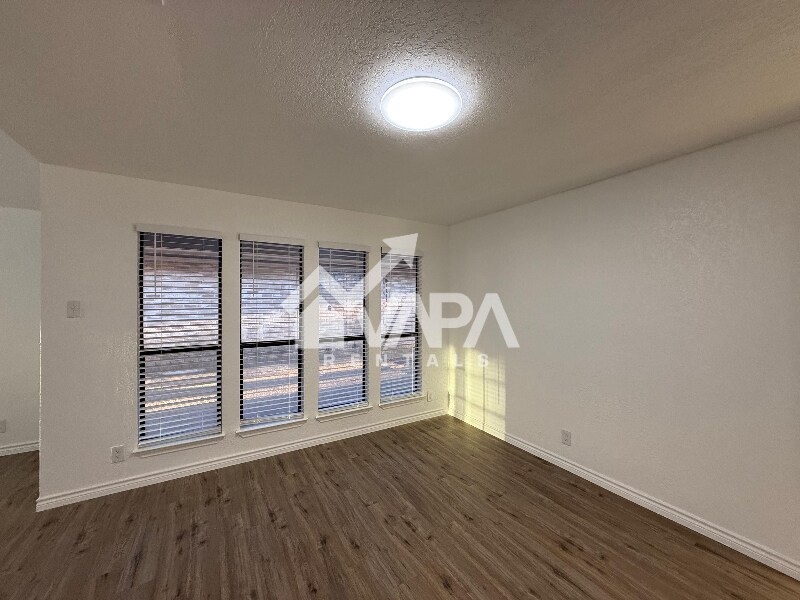 Building Photo - 6111 Feather Crest Ln