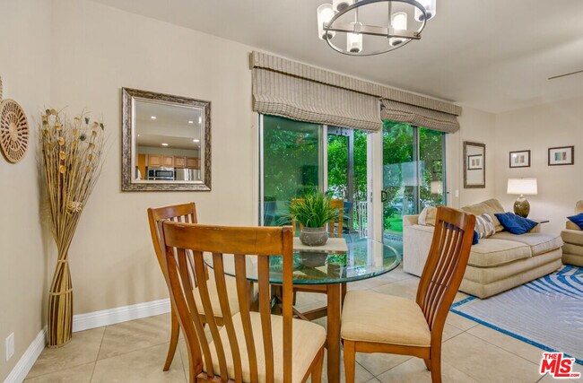 Building Photo - 78225 Cabrillo Ln