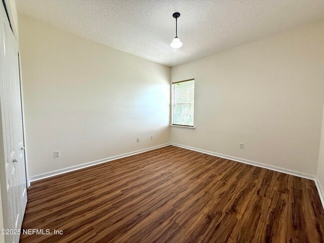 Building Photo - 2080 Trailing Pines Way