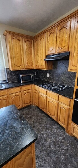 Building Photo - 503 Taskwood Dr