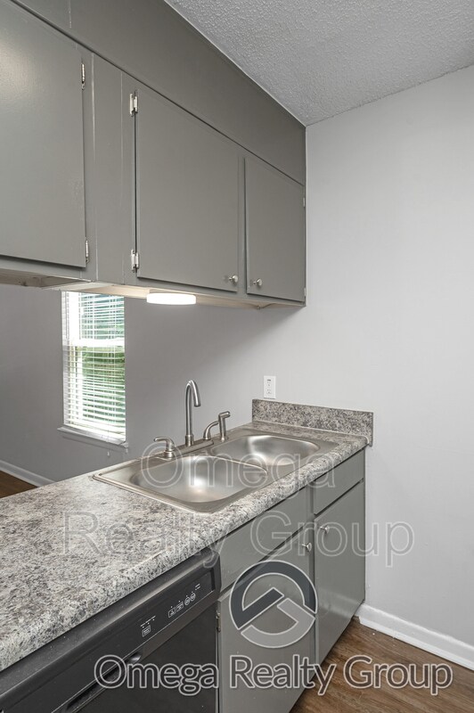 Building Photo - 1936 2nd St NE