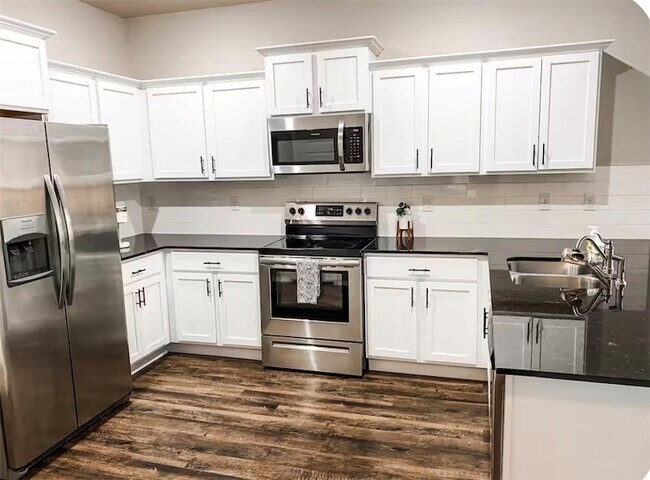Building Photo - 1140 S Ivory Bill Ln