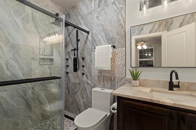 Building Photo - 1209 Savoy Ln