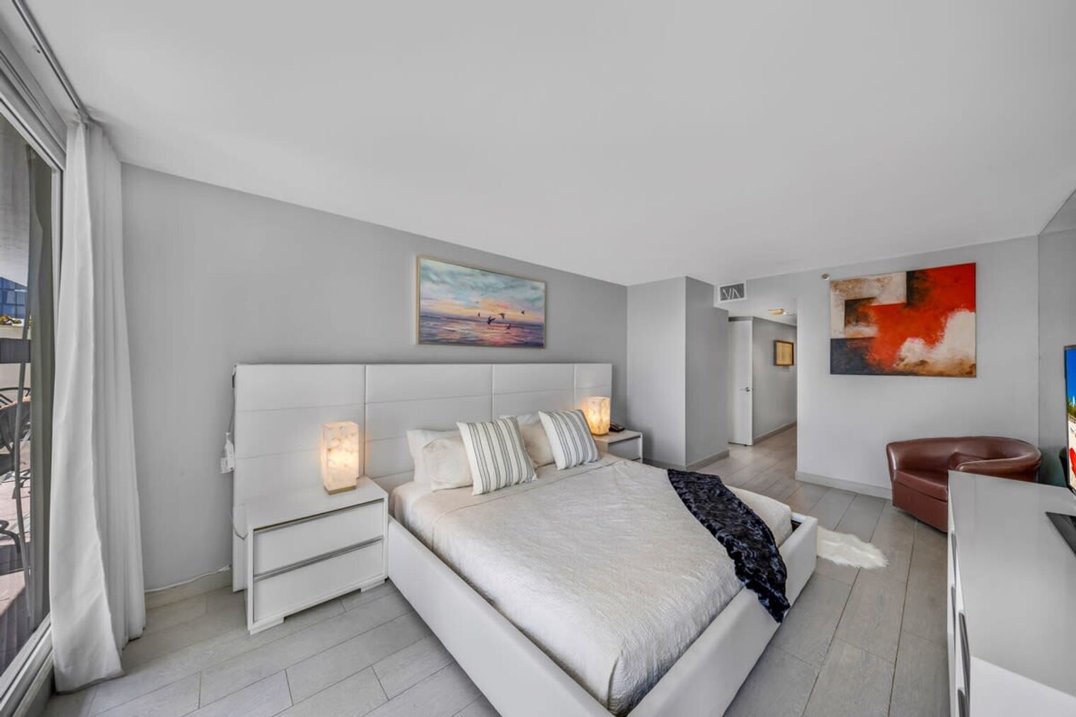 Building Photo - 1717 N Bayshore Dr