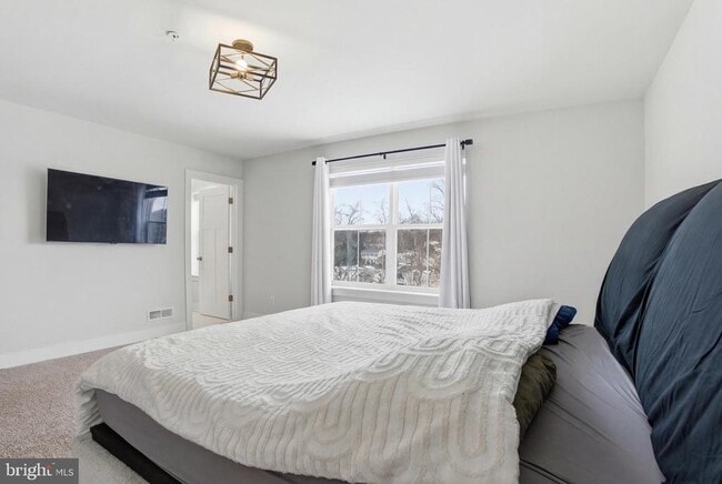 Building Photo - 610 Snapdragon Ct