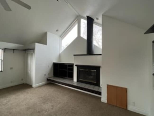 Building Photo - Charming Studio Downtown SLO