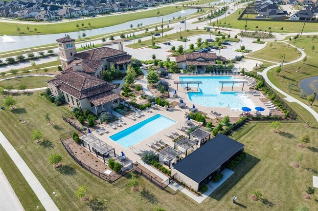 Building Photo - 13727 Tranquila Vis Dr