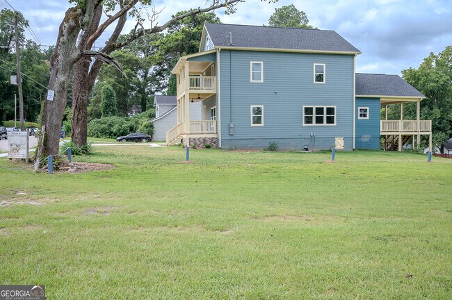 Building Photo - 1993 Reynolds Dr SW