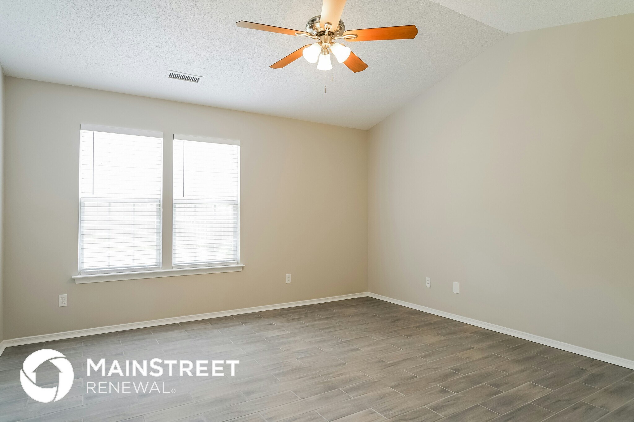 Building Photo - 5368 Thunderidge Drive