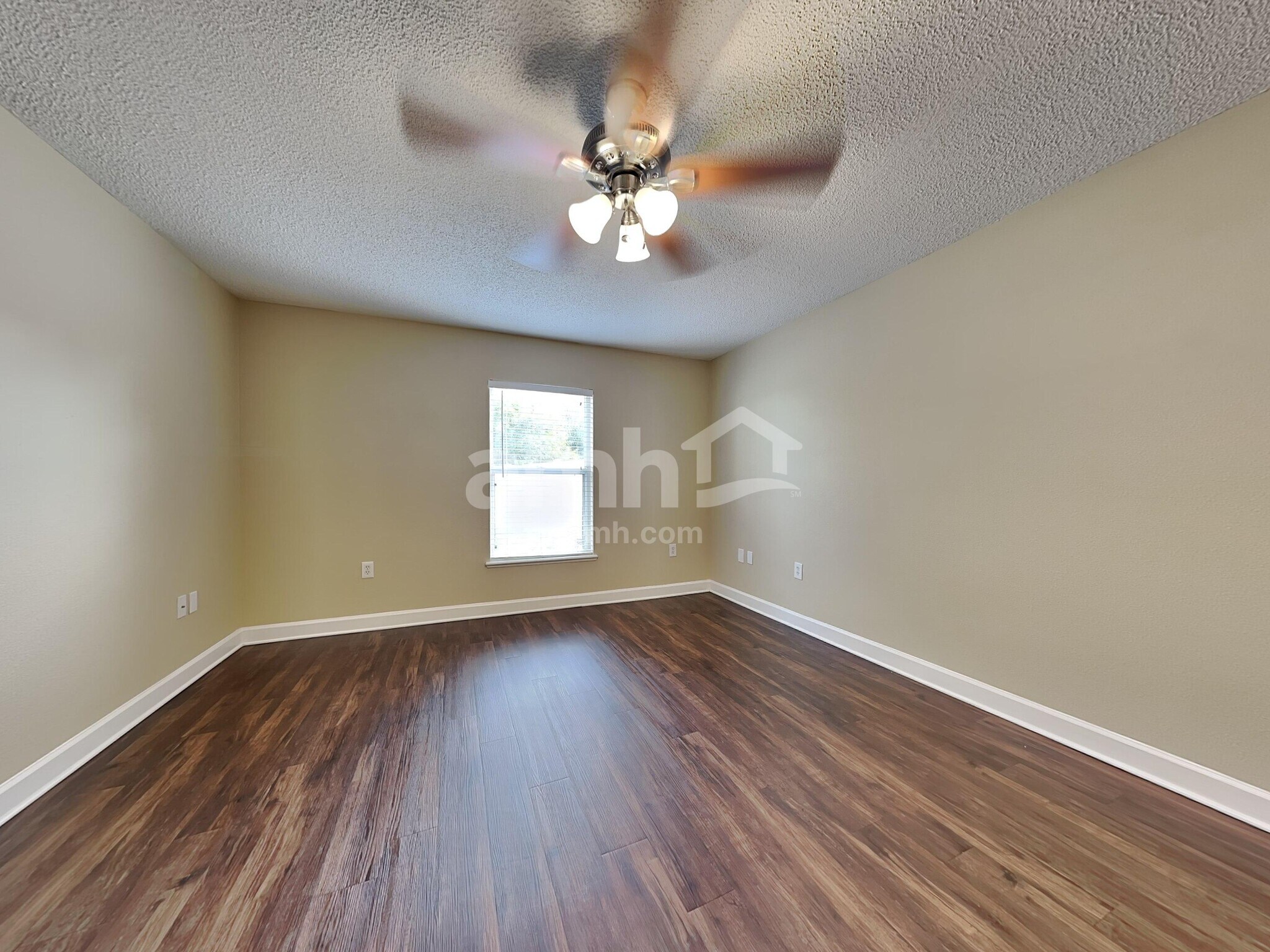 Building Photo - 24746 Mary Beth Ct