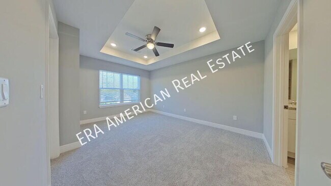 Building Photo - 818 Kenneth Dr