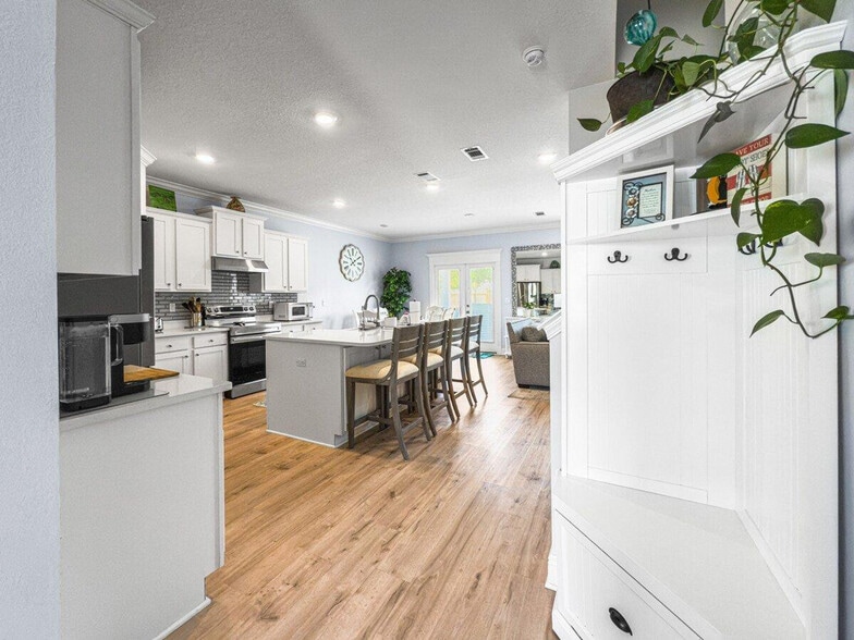 Building Photo - 128 Sea Eagle Ln