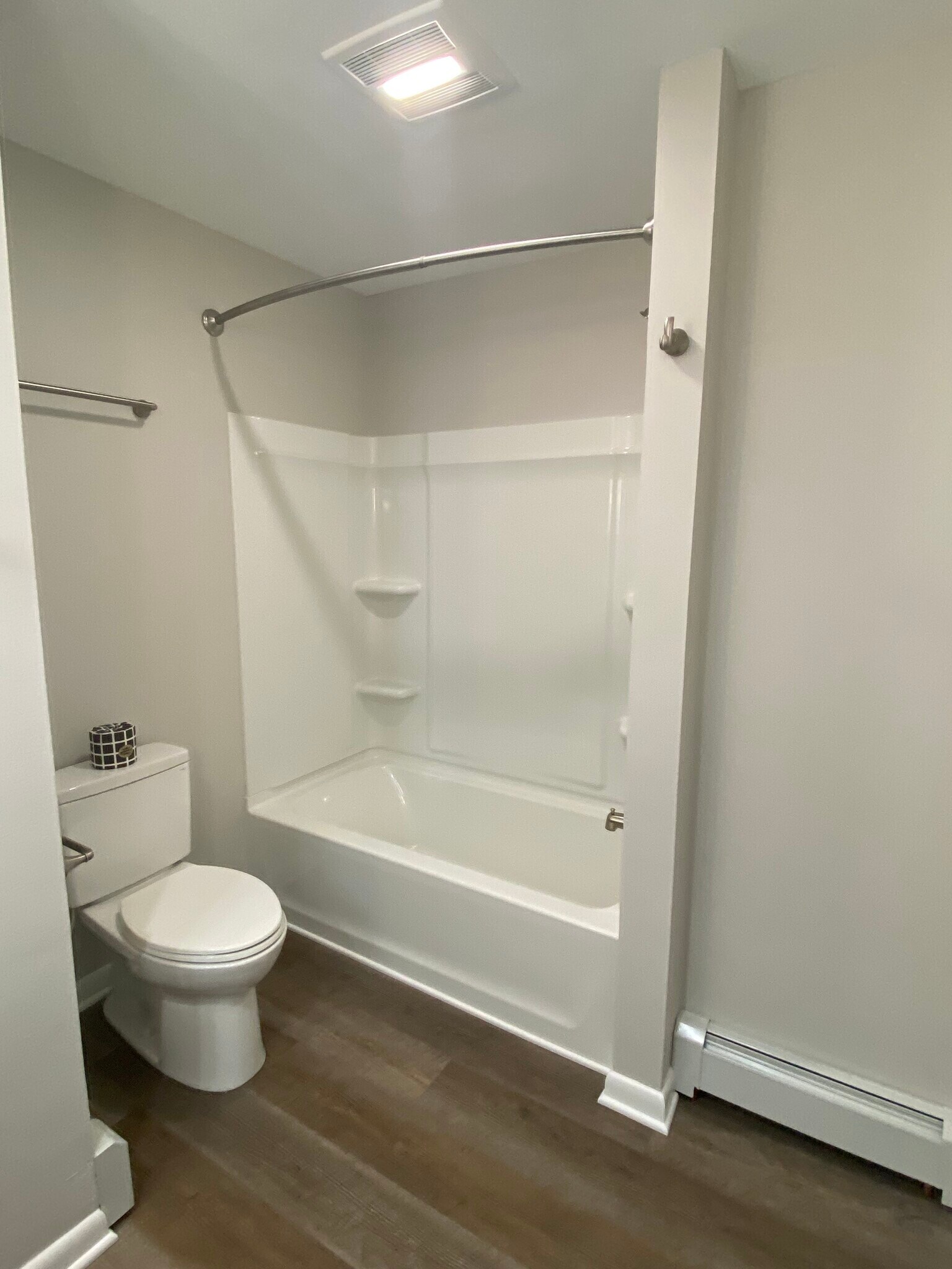 Primary Bath - 144 Main St