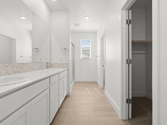 Building Photo - Desirable South Reno neighborhood of the Courtyards at Arrowcreek.