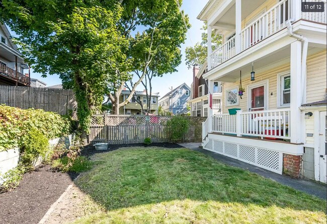 Building Photo - 20 Prescott St