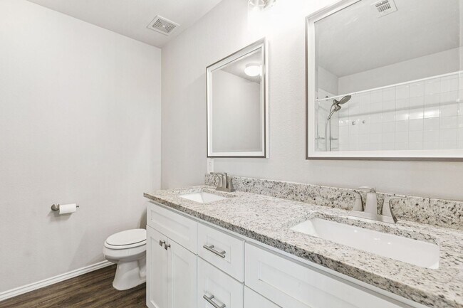 Building Photo - Valentine's Day Special - Rare 3BR Single-Family Home w/ 2-Car Garage, Fiber Internet & All Appli...