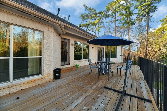 Building Photo - 15318 Beecham Dr