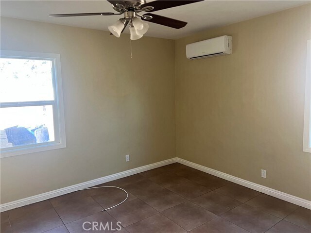 Building Photo - 3012 Genevieve St N