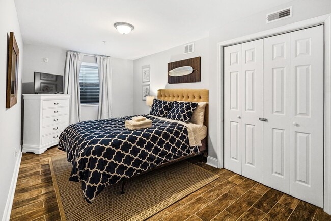 Building Photo - 2551 Grays Ferry Ave