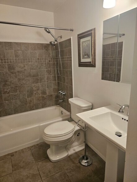 Building Photo - 109 Glascock Ct