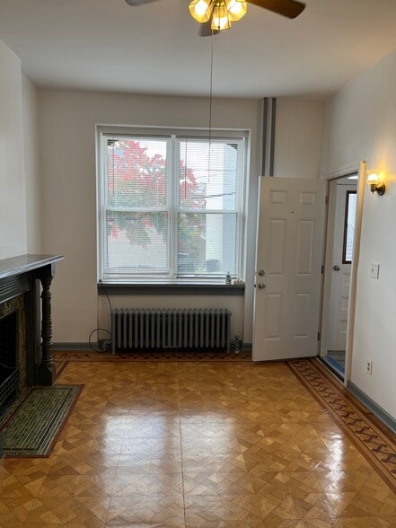 Living room - 43 First Street, Albany NY, USA