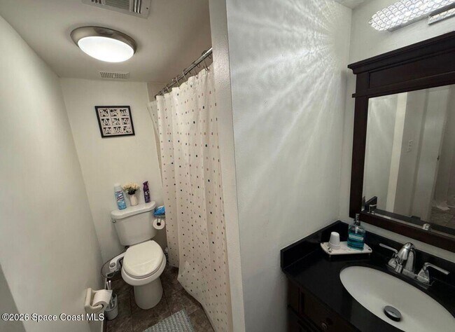 Building Photo - 3901 Dixie Hwy NE