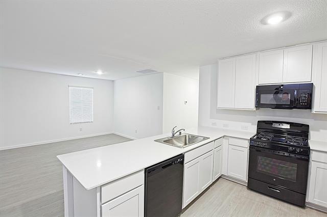 Building Photo - 1937 Ventasso Blvd