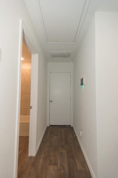 Building Photo - 12533 Spoor Valley