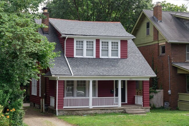 Building Photo - 251 E Lane Ave