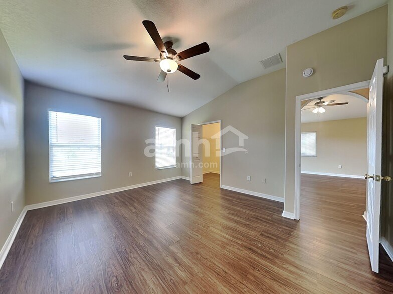 Building Photo - 6821 Aramon Ct