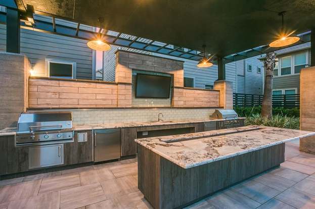 Building Photo - 8647 Cedardale Park Dr